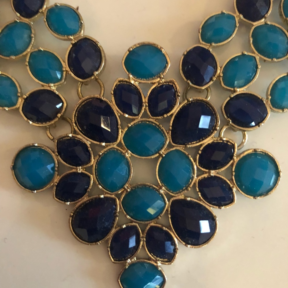 Cute statement necklace - Picture 2 of 2